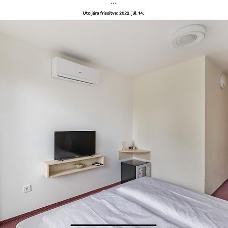 Sinus Premium Aparthotel Siófok Buitenkant foto